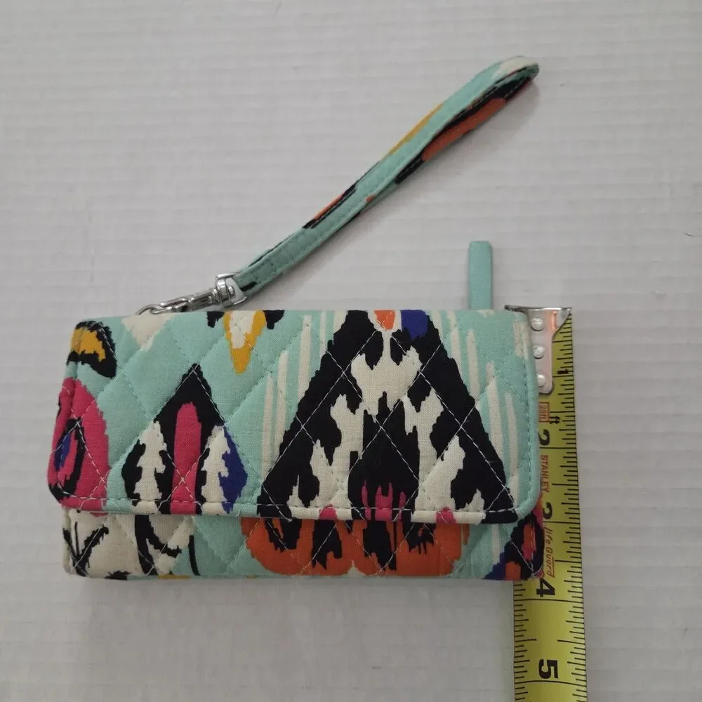 Vera Bradley Pueblo Pattern Snap / Zip Up Wristlet Wallet
